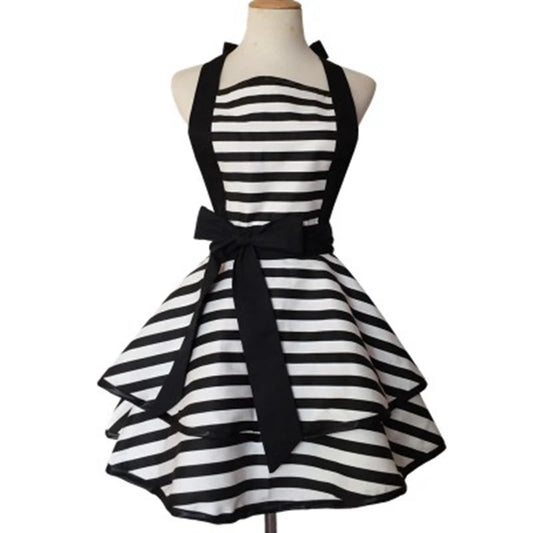 un tablier de cuisine rétro ligné noir et blanc avec une boucle noir